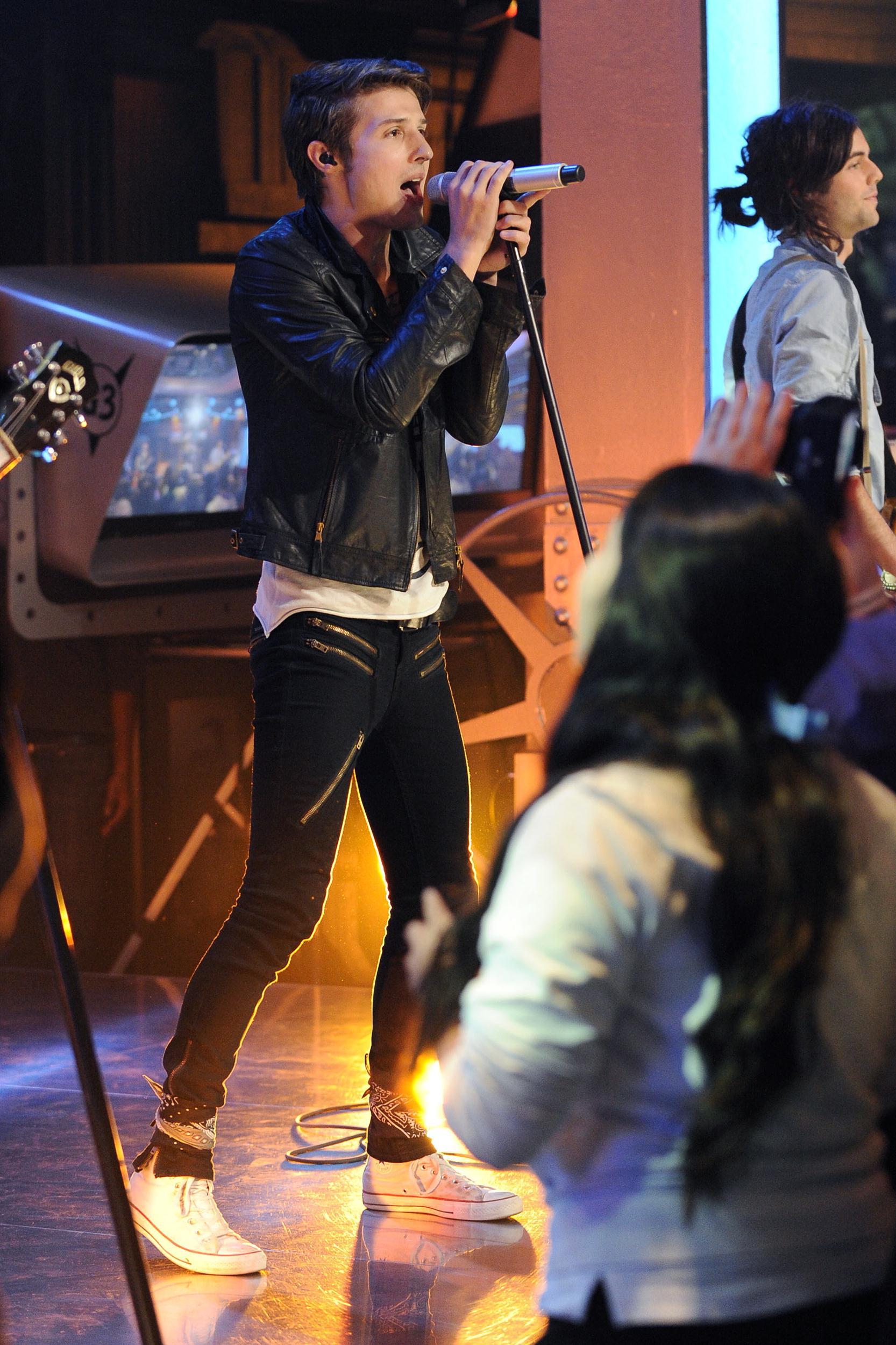 Hot Chelle Rae performs live to promote their upcoming album 'Whatever' | Picture 104543